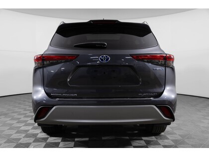 used 2020 Toyota Highlander Hybrid car, priced at $48,998