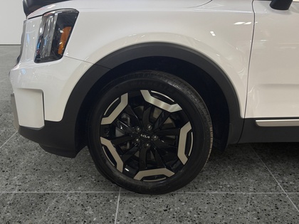 used 2024 Kia Telluride car, priced at $44,980