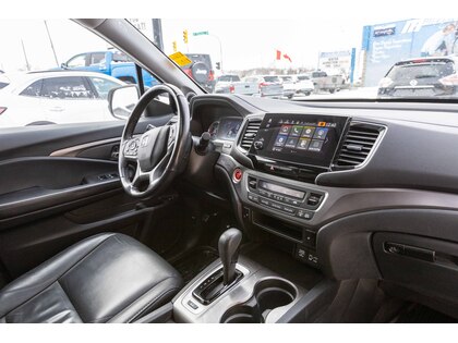 used 2020 Honda Pilot car, priced at $36,988