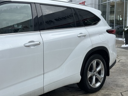 used 2023 Toyota Highlander car, priced at $49,595