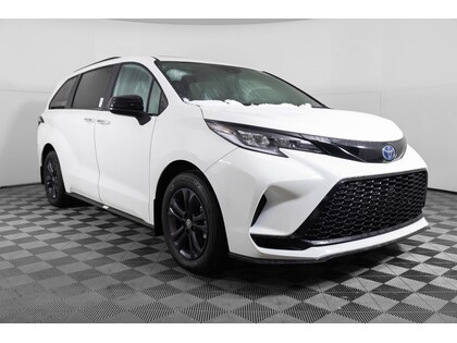 used 2025 Toyota Sienna car, priced at $74,998