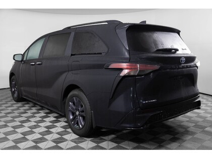 used 2025 Toyota Sienna car, priced at $74,998