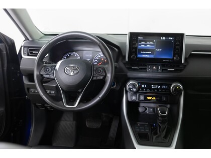 used 2020 Toyota RAV4 car, priced at $31,998