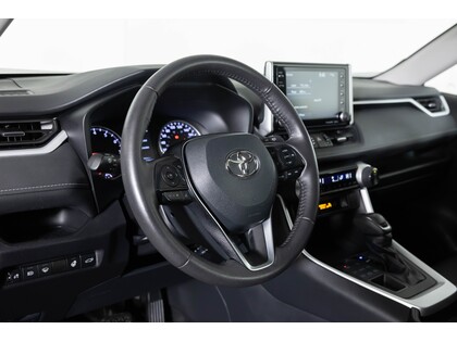 used 2020 Toyota RAV4 car, priced at $31,998