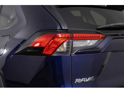 used 2020 Toyota RAV4 car, priced at $31,998