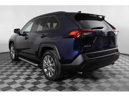 used 2020 Toyota RAV4 car, priced at $31,998