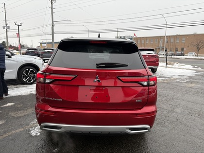 used 2024 Mitsubishi Outlander car, priced at $39,950