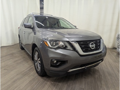 used 2018 Nissan Pathfinder car, priced at $26,488