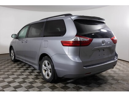 used 2018 Toyota Sienna car, priced at $32,998