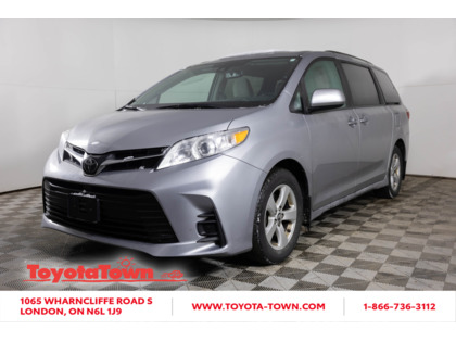 used 2018 Toyota Sienna car, priced at $32,998