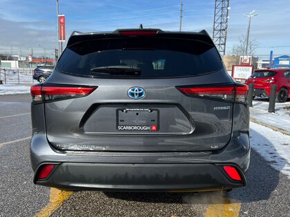 used 2023 Toyota Highlander car, priced at $49,995