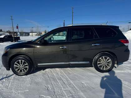 used 2015 Nissan Pathfinder car, priced at $13,500