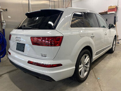 used 2017 Audi Q7 car, priced at $30,799