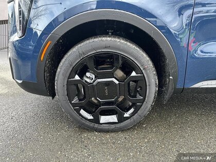 used 2025 Kia Sorento car