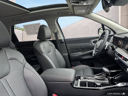 used 2025 Kia Sorento car