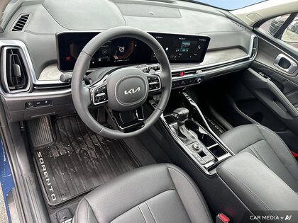 used 2025 Kia Sorento car