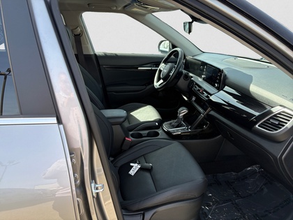 used 2025 Kia Seltos car, priced at $31,995
