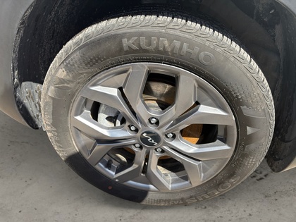 used 2025 Kia Seltos car, priced at $31,995