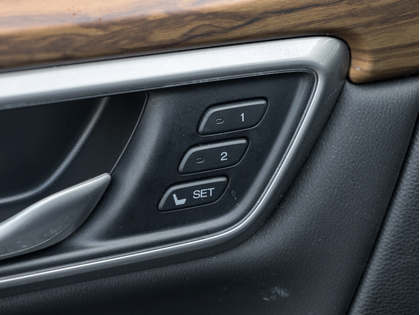used 2020 Honda CR-V car, priced at $27,423