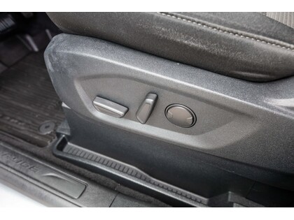 used 2022 Ford Edge car, priced at $32,988
