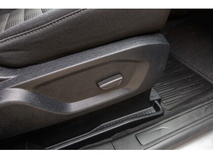 used 2022 Ford Edge car, priced at $32,988