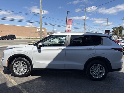 used 2024 Mitsubishi Outlander car, priced at $38,950