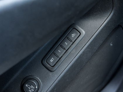 used 2023 Chevrolet Equinox car, priced at $33,513