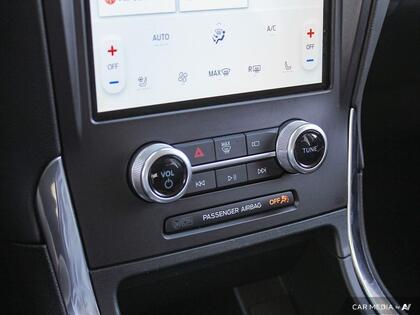 used 2021 Ford Edge car, priced at $28,900