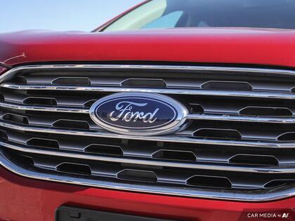 used 2021 Ford Edge car, priced at $28,900