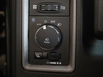 used 2019 Ram 1500 Classic car, priced at $35,900