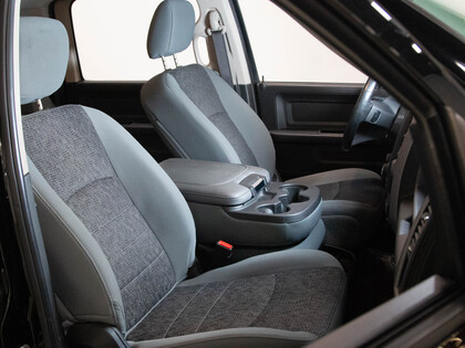 used 2019 Ram 1500 Classic car, priced at $35,900