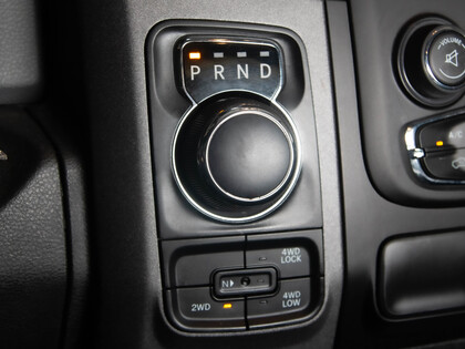 used 2019 Ram 1500 Classic car, priced at $35,900