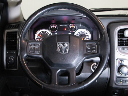 used 2019 Ram 1500 Classic car, priced at $35,900