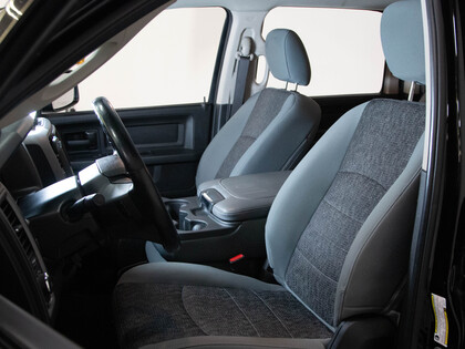 used 2019 Ram 1500 Classic car, priced at $35,900
