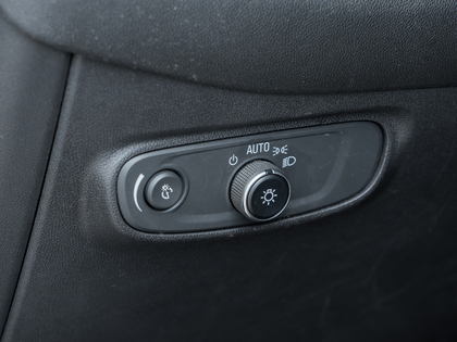 used 2022 Chevrolet Equinox car, priced at $27,993