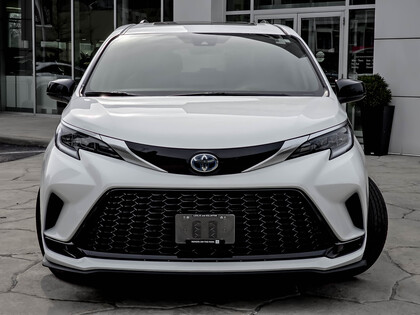 used 2024 Toyota Sienna car, priced at $62,995