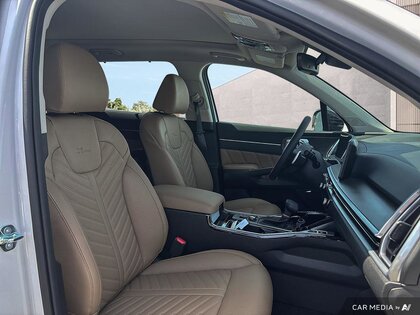 used 2025 Kia Sorento car