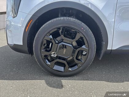 used 2025 Kia Sorento car