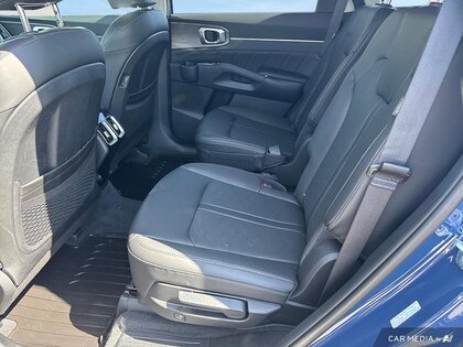 used 2025 Kia Sorento car, priced at $50,395