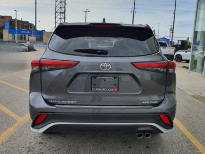 used 2023 Toyota Highlander car, priced at $48,995