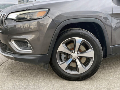 used 2019 Jeep Cherokee car