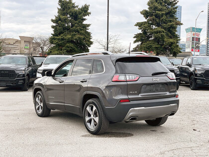 used 2019 Jeep Cherokee car
