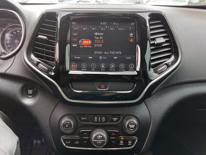 used 2019 Jeep Cherokee car