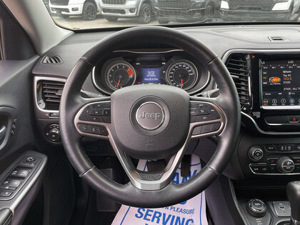 used 2019 Jeep Cherokee car