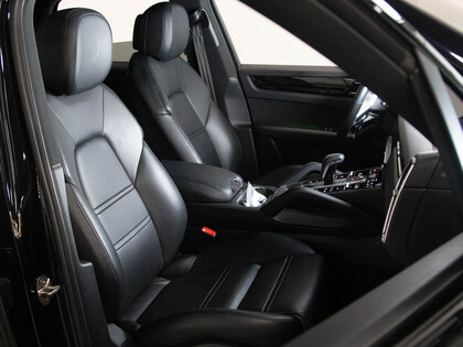 used 2022 Porsche Cayenne car, priced at $79,900