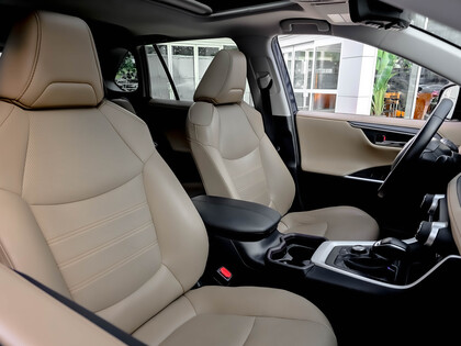 used 2020 Toyota RAV4 car, priced at $36,995