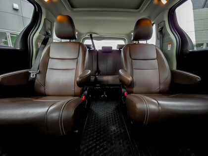 used 2018 Toyota Sienna car, priced at $43,995