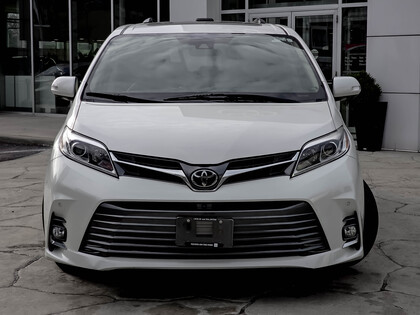 used 2018 Toyota Sienna car, priced at $43,995