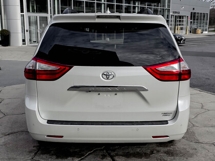 used 2018 Toyota Sienna car, priced at $43,995