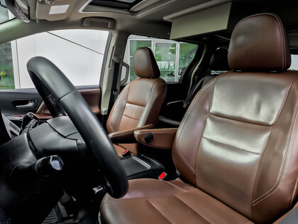 used 2018 Toyota Sienna car, priced at $43,995